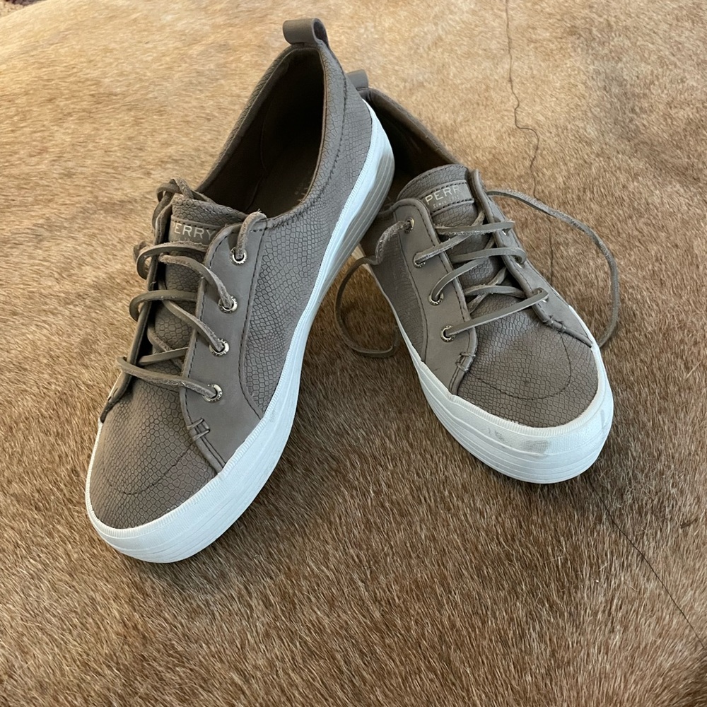 Sperry suede genuine leather platform sneakers (khaki/putty color)